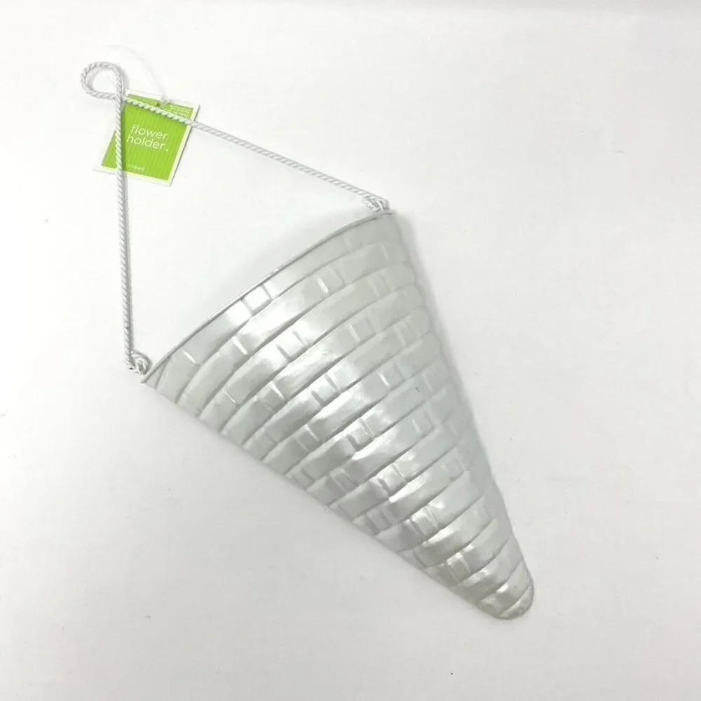 Target Patterned Metal Hanging Flower Holder Decor White Springtime